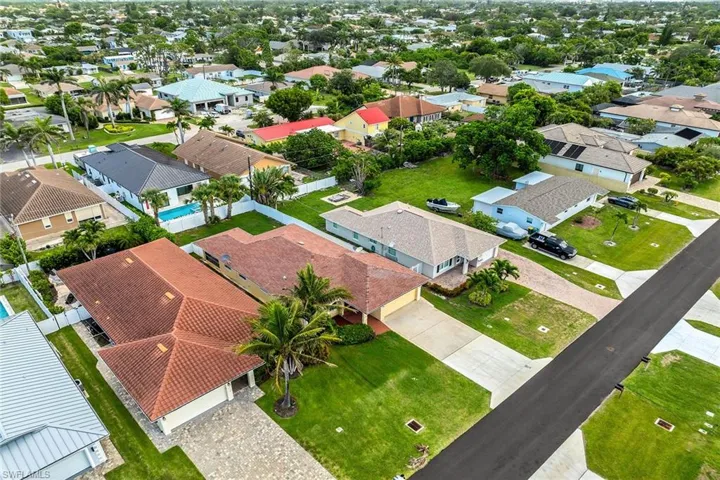 519  99th N AVE, Naples, FL 34108