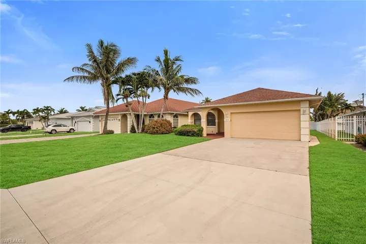 519  99th N AVE, Naples, FL 34108
