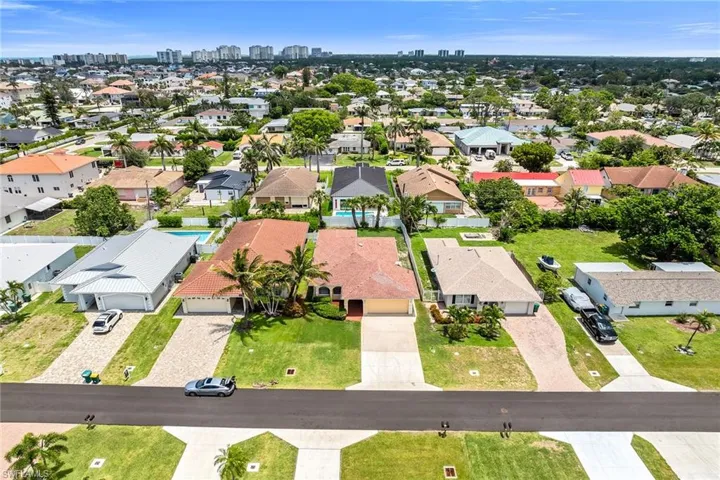 519  99th N AVE, Naples, FL 34108