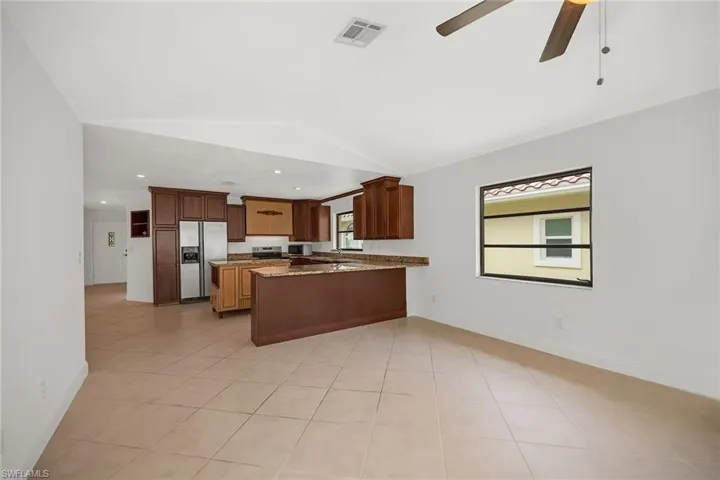 519  99th N AVE, Naples, FL 34108