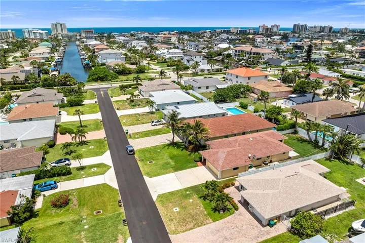 519  99th N AVE, Naples, FL 34108