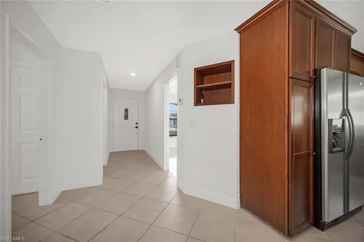 519  99th N AVE, Naples, FL 34108