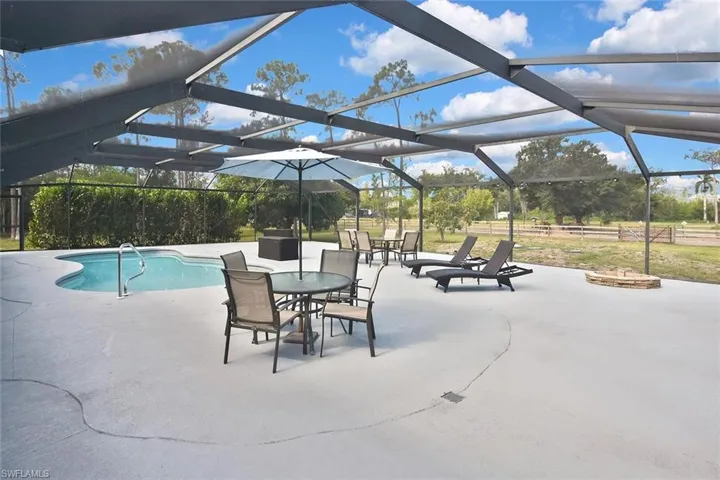 12206  Honeysuckle  RD, Fort Myers, FL 33966