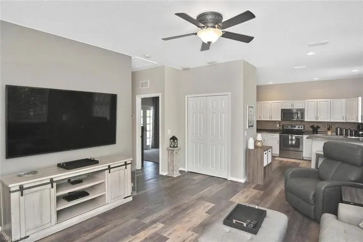 12206  Honeysuckle  RD, Fort Myers, FL 33966