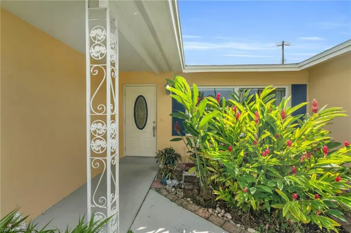 View of property entrance