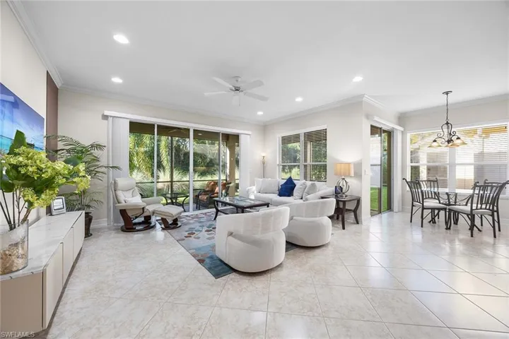 6542  Marbella  DR, Naples, FL 34105