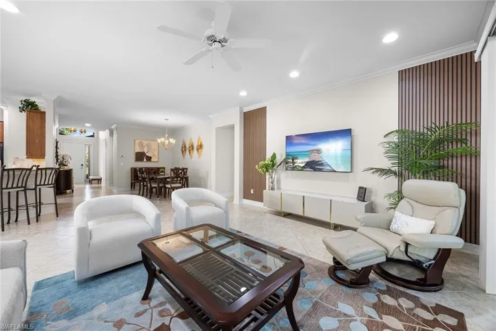6542  Marbella  DR, Naples, FL 34105