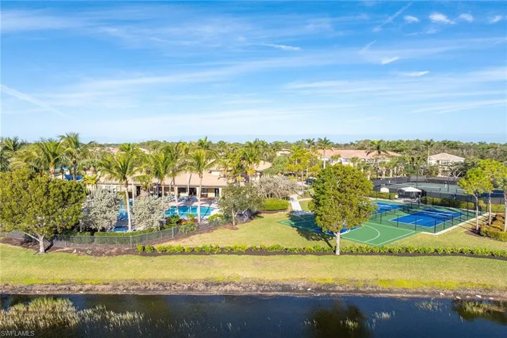 6542  Marbella  DR, Naples, FL 34105