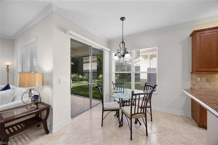 6542  Marbella  DR, Naples, FL 34105