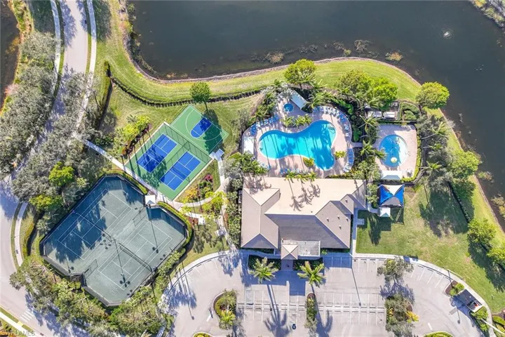 6542  Marbella  DR, Naples, FL 34105