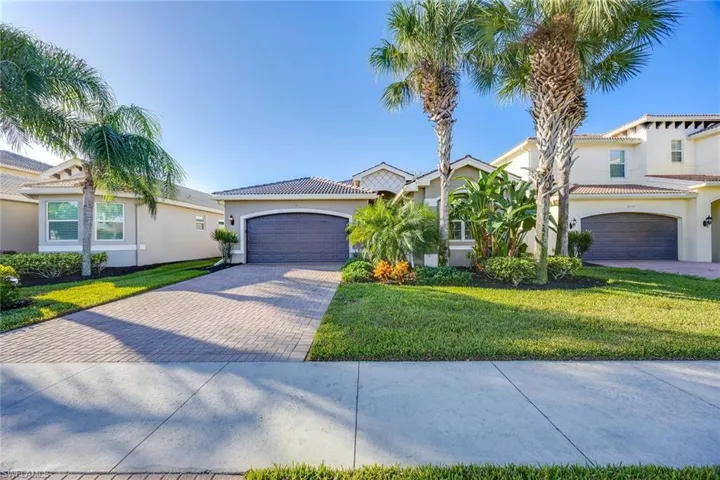 6542  Marbella  DR, Naples, FL 34105