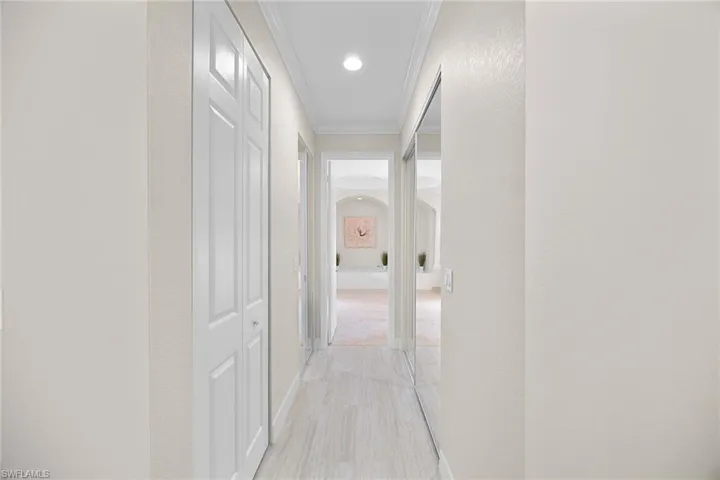 6542  Marbella  DR, Naples, FL 34105