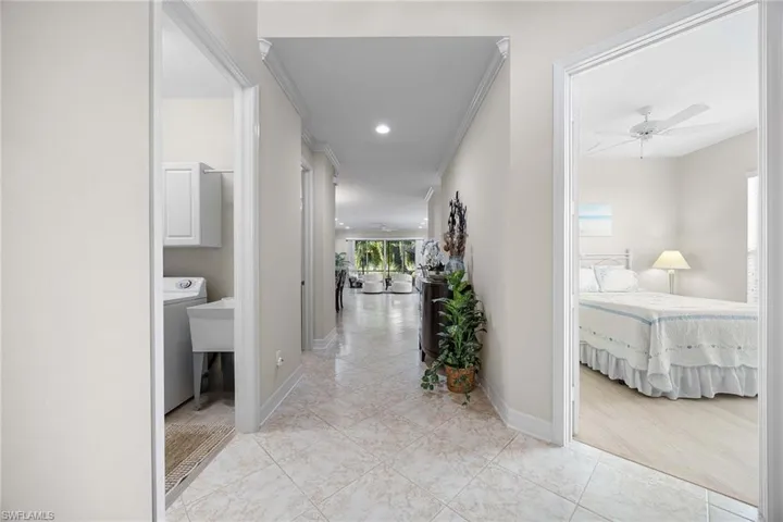 6542  Marbella  DR, Naples, FL 34105