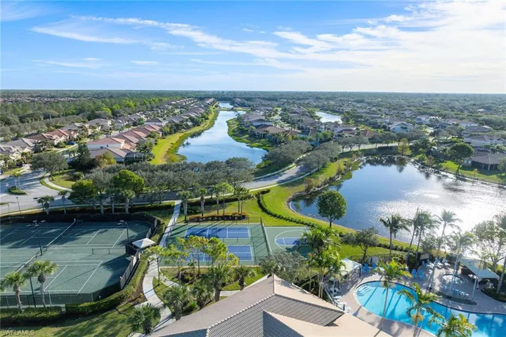 6542  Marbella  DR, Naples, FL 34105