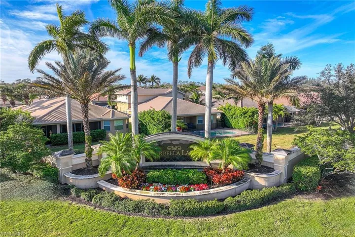 6542  Marbella  DR, Naples, FL 34105