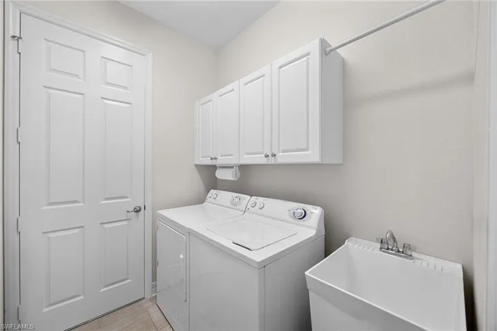 6542  Marbella  DR, Naples, FL 34105