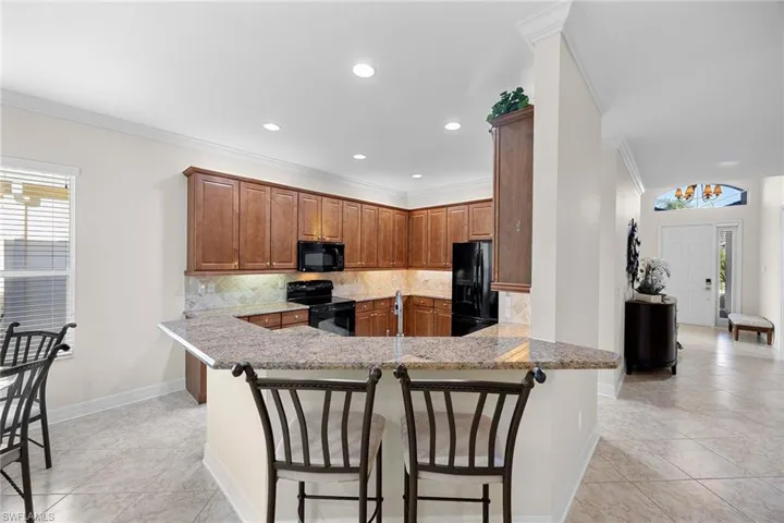 6542  Marbella  DR, Naples, FL 34105