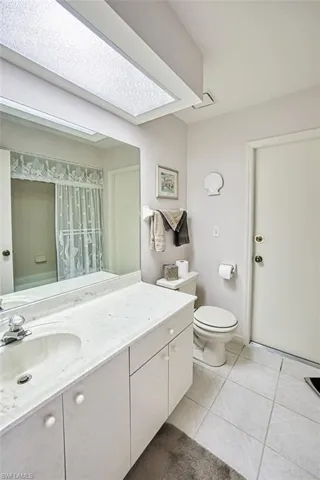 Bathroom with generous space