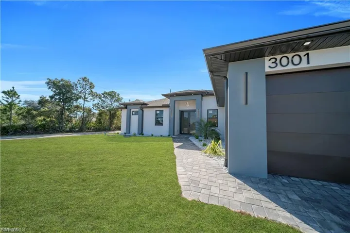 3001  41ST W ST, Lehigh Acres, FL 33971