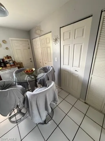 UNIT D DINING