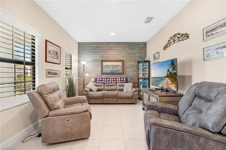 2995  Amblewind  DR, Fort Myers, FL 33905