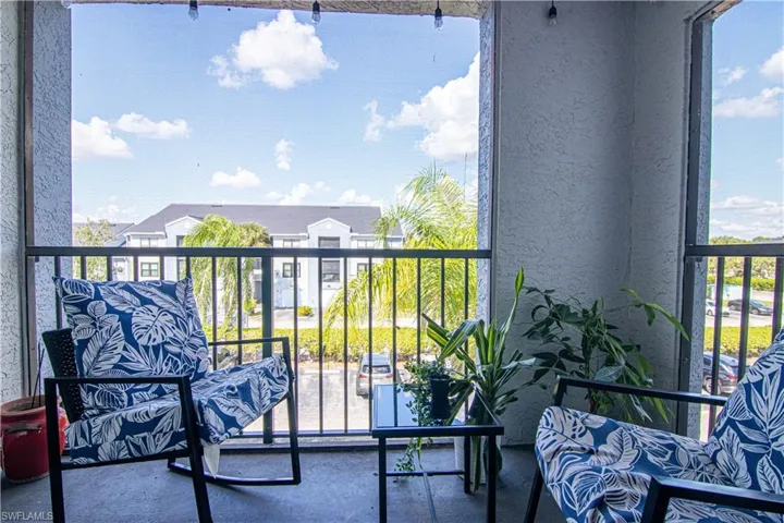 Balcony with a sunroom