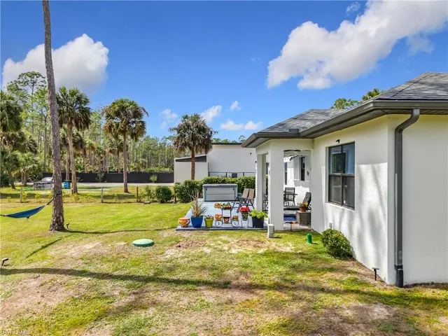 4160 10th Ave Ne, Naples, Florida 34120