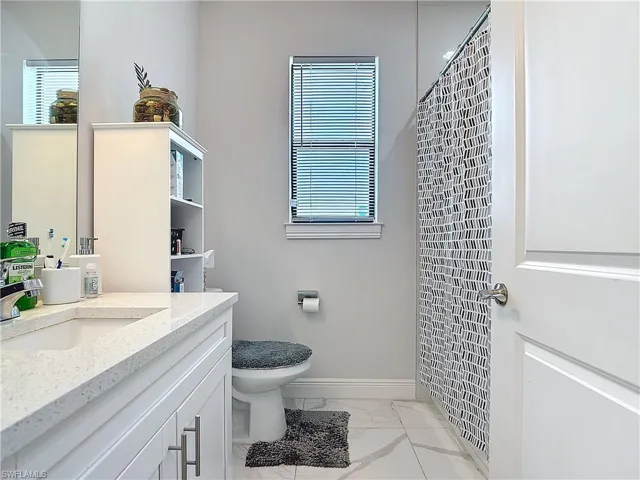 4160 10th Ave Ne, Naples, Florida 34120