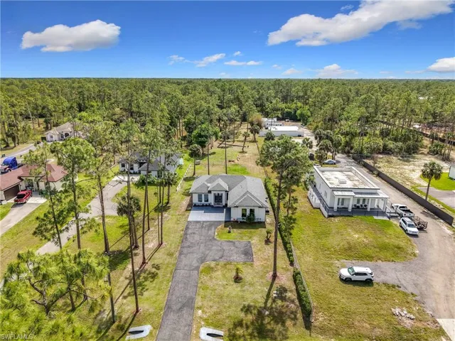 4160 10th Ave Ne, Naples, Florida 34120