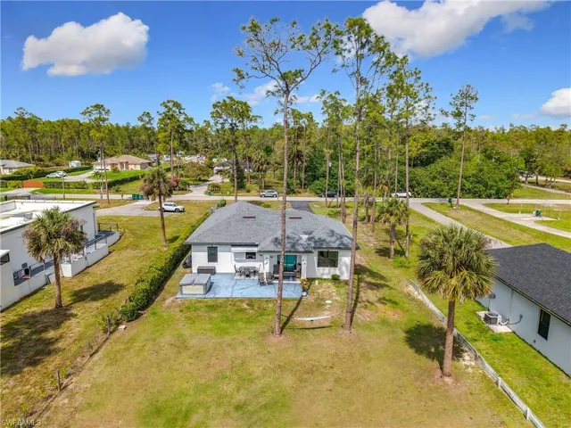 4160 10th Ave Ne, Naples, Florida 34120