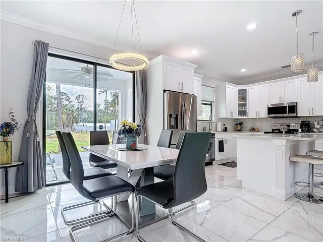4160 10th Ave Ne, Naples, Florida 34120