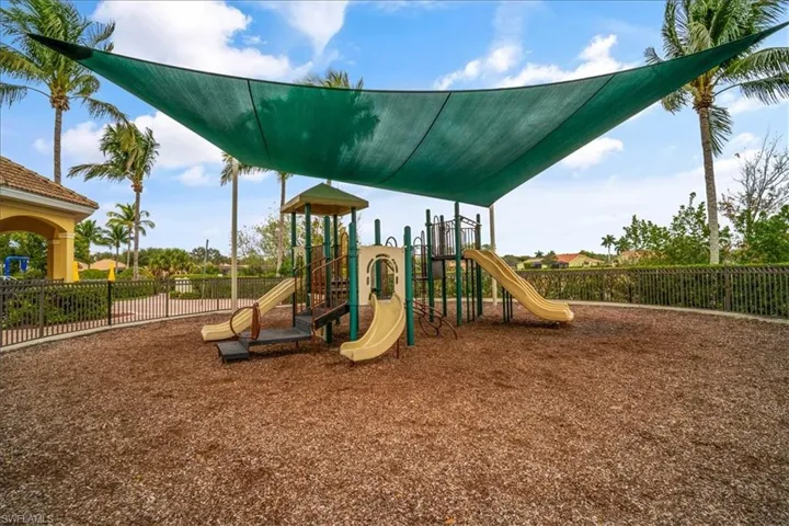 15197  Cortona  WAY, Naples, FL 34120