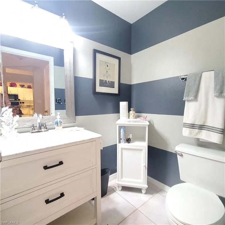 385 Dover PL, Naples, FL 34104,225063696