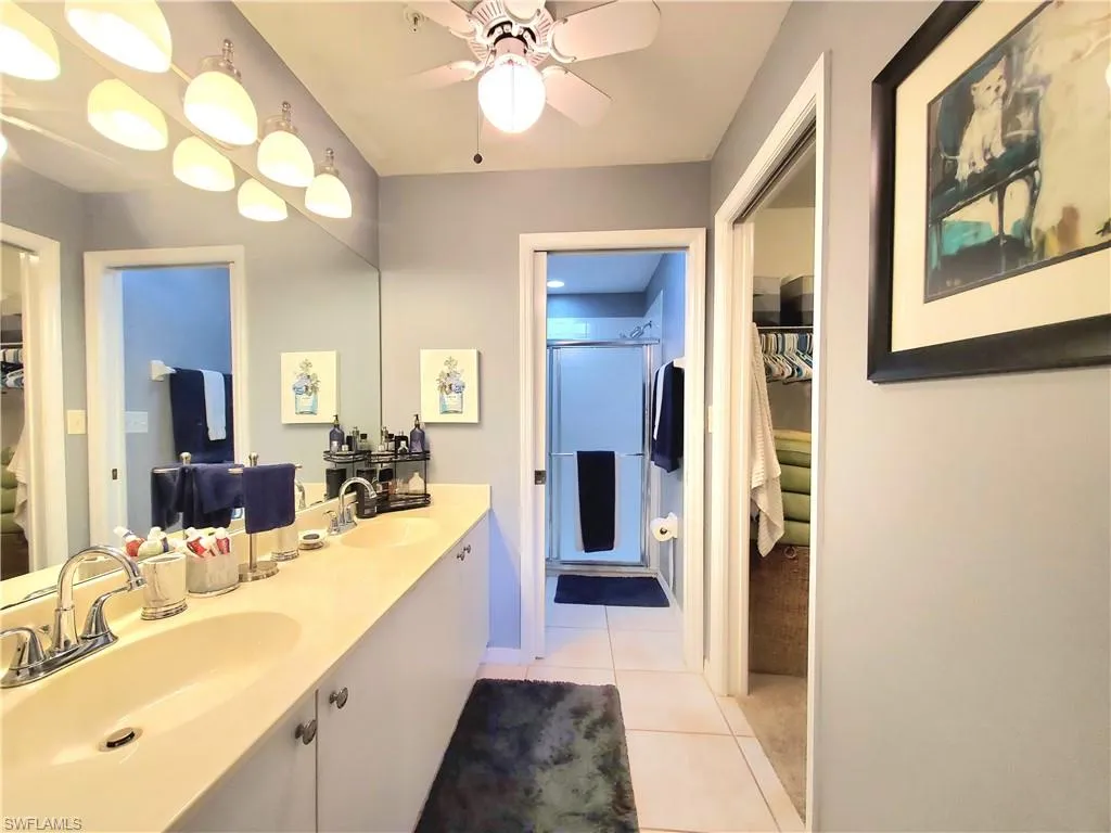 385 Dover PL, Naples, FL 34104,225063696