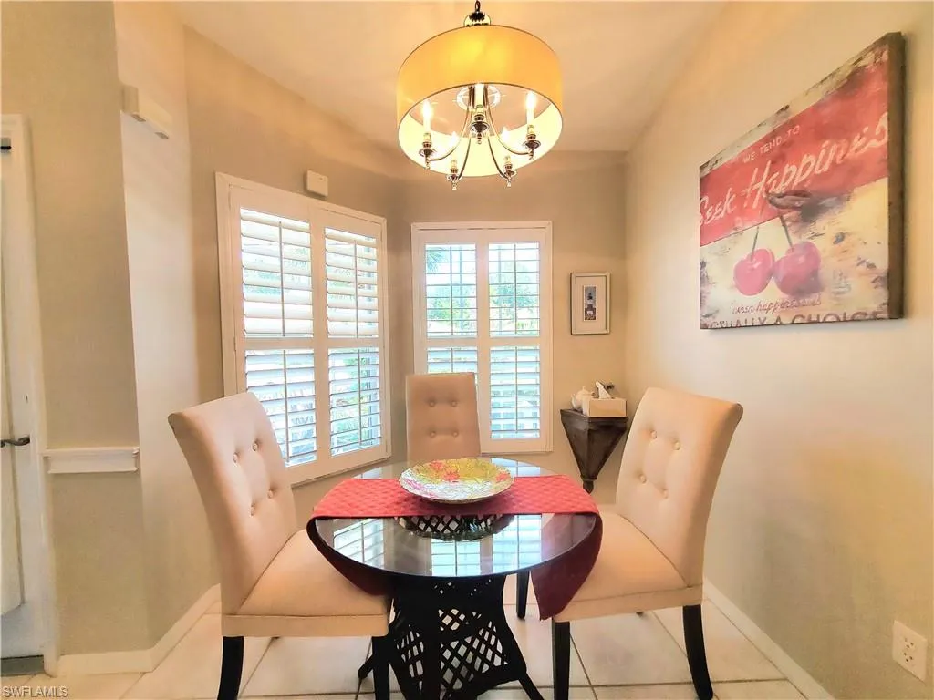 385 Dover PL, Naples, FL 34104,225063696