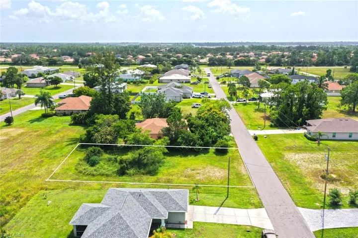 2215 34th Ln, Cape Coral, Florida 33909