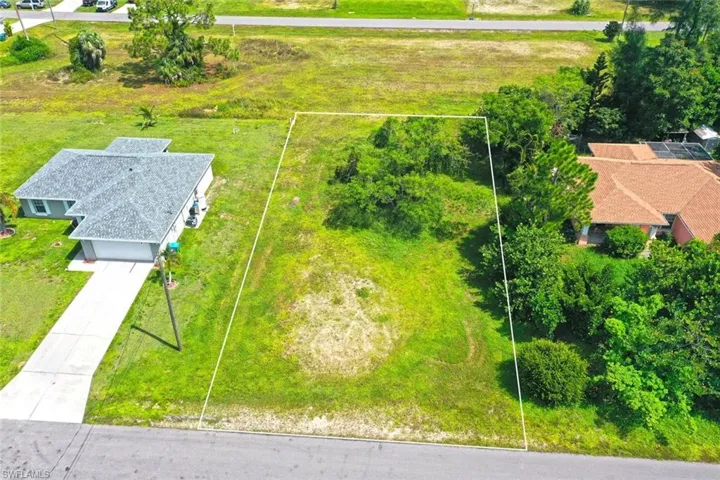 2215 34th Ln, Cape Coral, Florida 33909