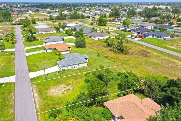 2215 34th Ln, Cape Coral, Florida 33909