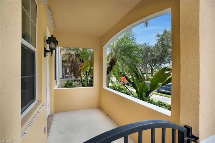 8100 Josefa Way, Naples, Florida 34114