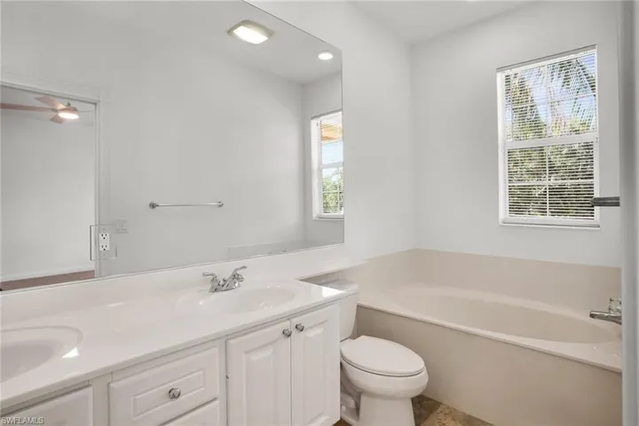 8100 Josefa Way, Naples, Florida 34114