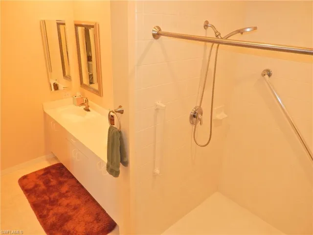 13910 Eagle Ridge Lakes Dr # 202, Fort Myers Fl 33912