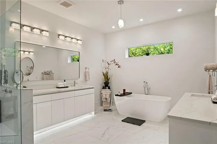 1167 22nd Ave N, Naples, Florida 34103