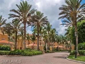 2658 Bolero Dr 9-2, Naples, Florida 34109