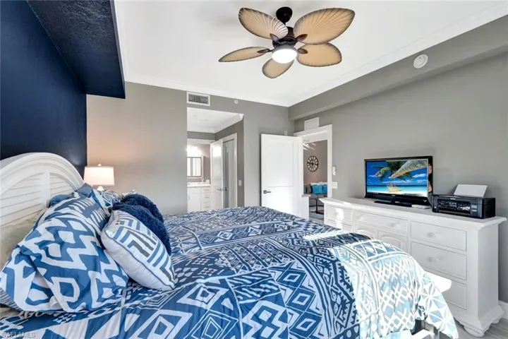 16575 Lake Circle Dr 1115, Fort Myers, Florida 33908