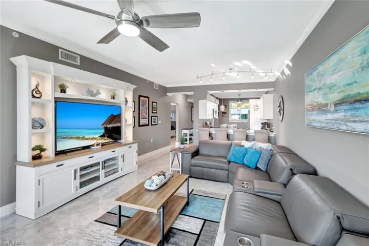 16575 Lake Circle Dr 1115, Fort Myers, Florida 33908