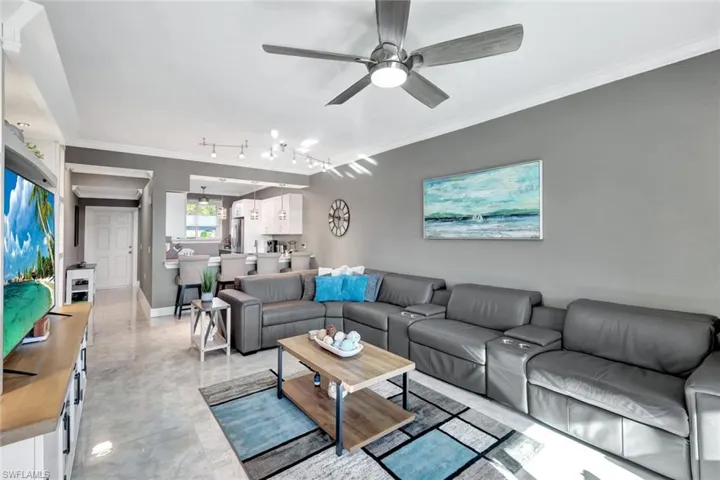 16575 Lake Circle Dr 1115, Fort Myers, Florida 33908