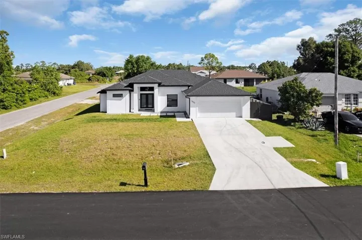 3820  7th SW ST, Lehigh Acres, FL 33976