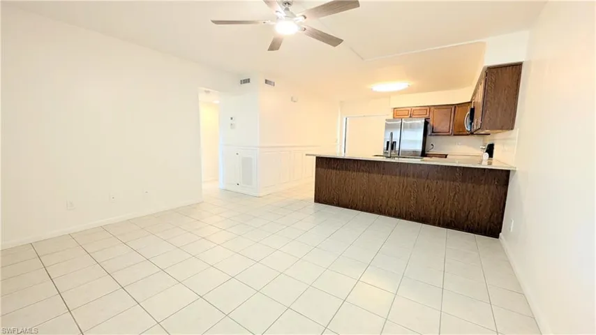 815 Victoria Dr 106, Cape Coral, Florida 33904