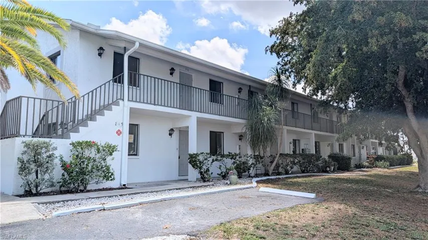 815 Victoria Dr 106, Cape Coral, Florida 33904