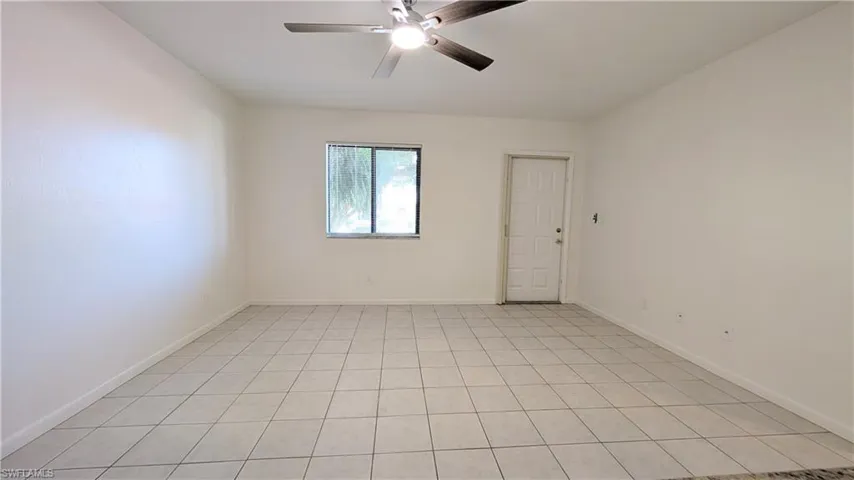 815 Victoria Dr 106, Cape Coral, Florida 33904